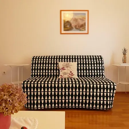 Tommy Apartmán